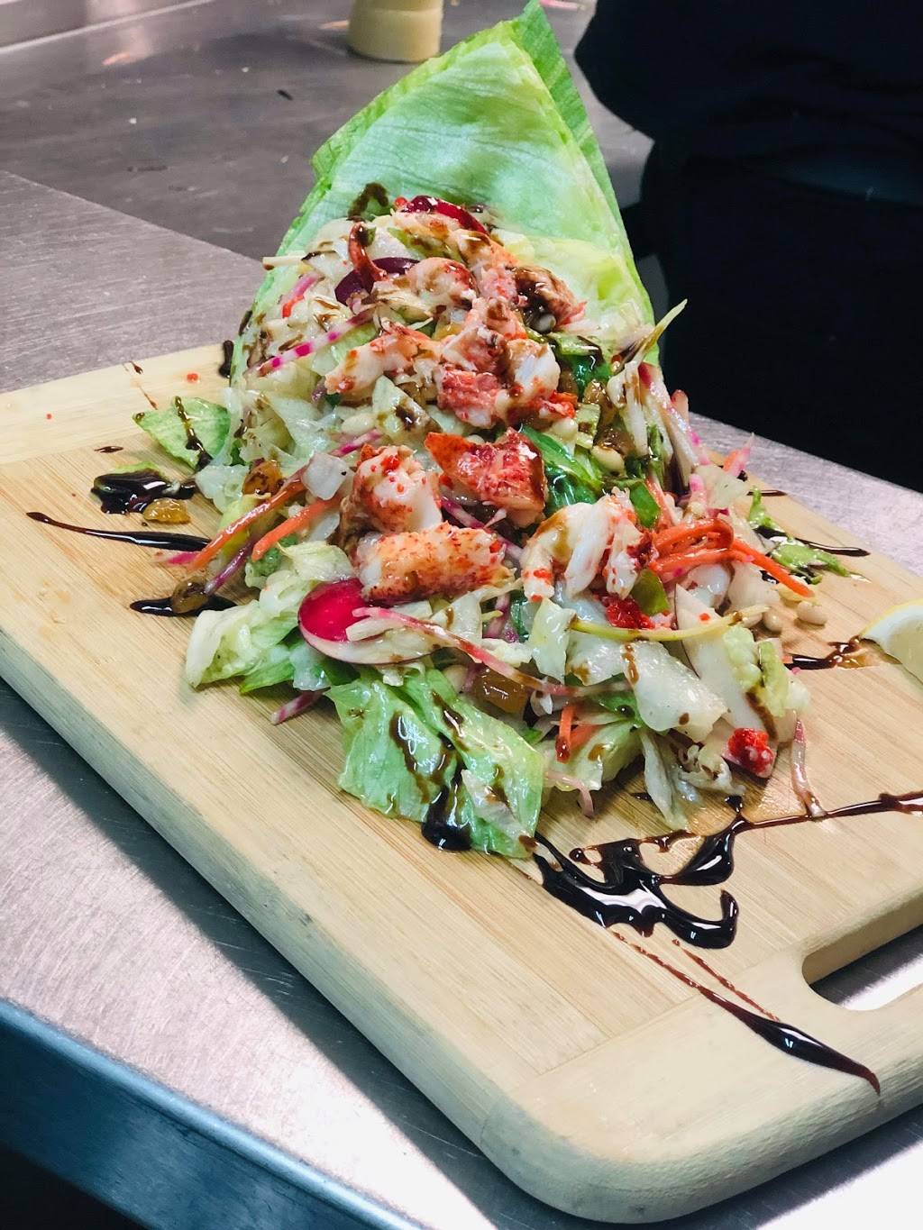 Le Rideau Rouge | restaurant | 1147 Avenue Cartier, Québec, QC G1R 2S6, Canada | 4189776843 OR +1 418-977-6843