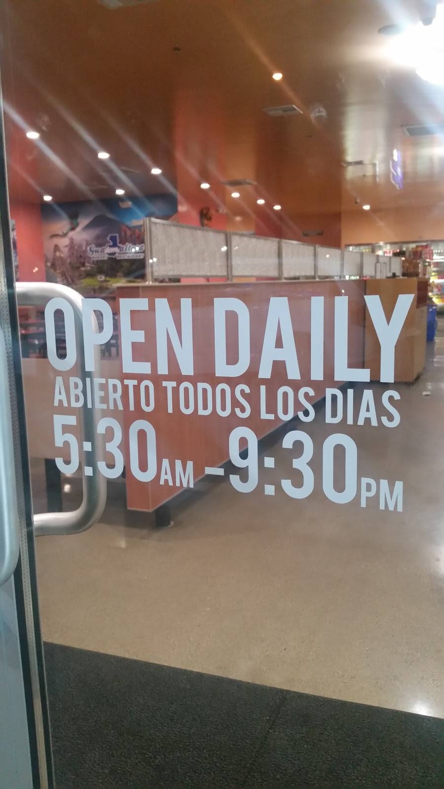 Guatemalteca Bakery Restaurant | restaurant | 5250 Atlantic Ave, Maywood, CA 90270, USA | 3234579490 OR +1 323-457-9490