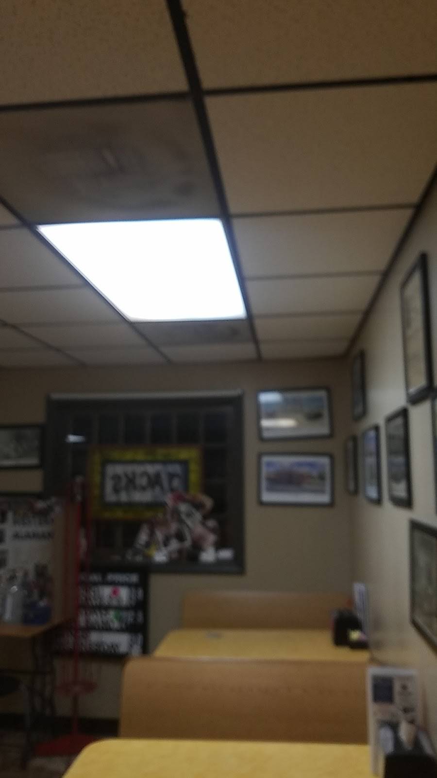 Jacks Barbecue | restaurant | 213 W Main St, Gibsonville, NC 27249, USA | 3364496347 OR +1 336-449-6347