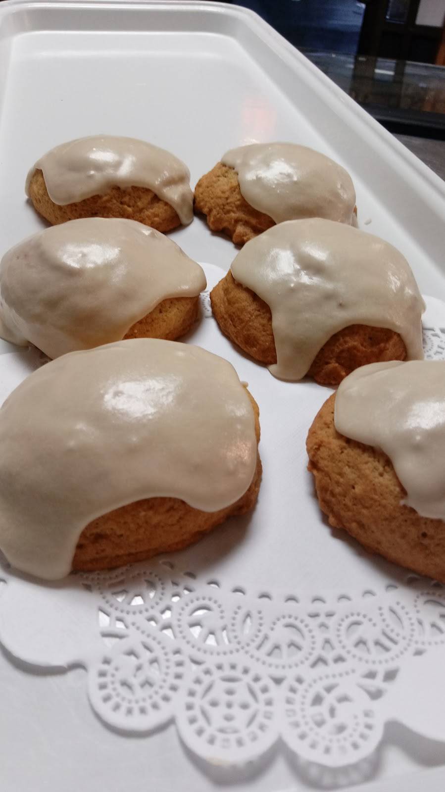 Blondies | bakery | 555 S Auburn St E, Colfax, CA 95713, USA | 5306486577 OR +1 530-648-6577