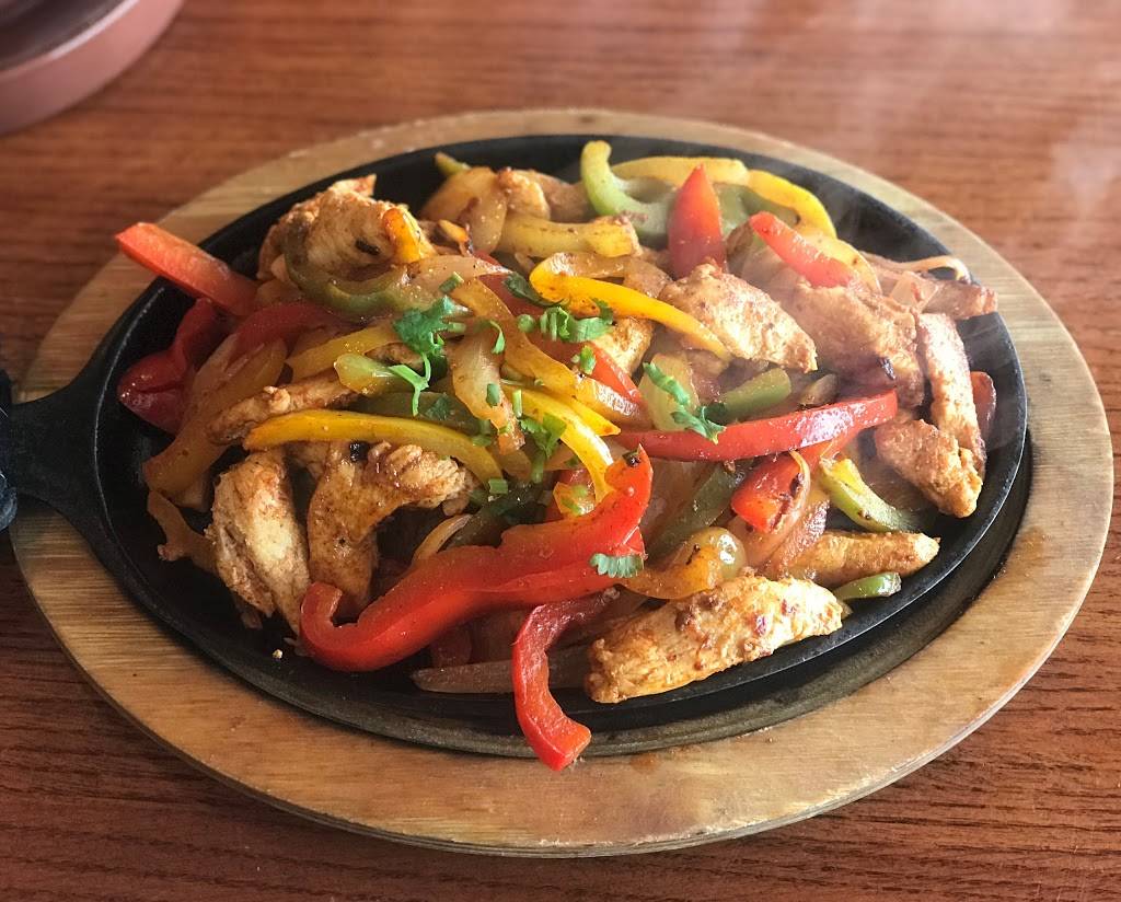 El Nuevo Morelos Mexican Restaurant | restaurant | 360 Bernard St W, West St Paul, MN 55118, USA | 6515525693 OR +1 651-552-5693