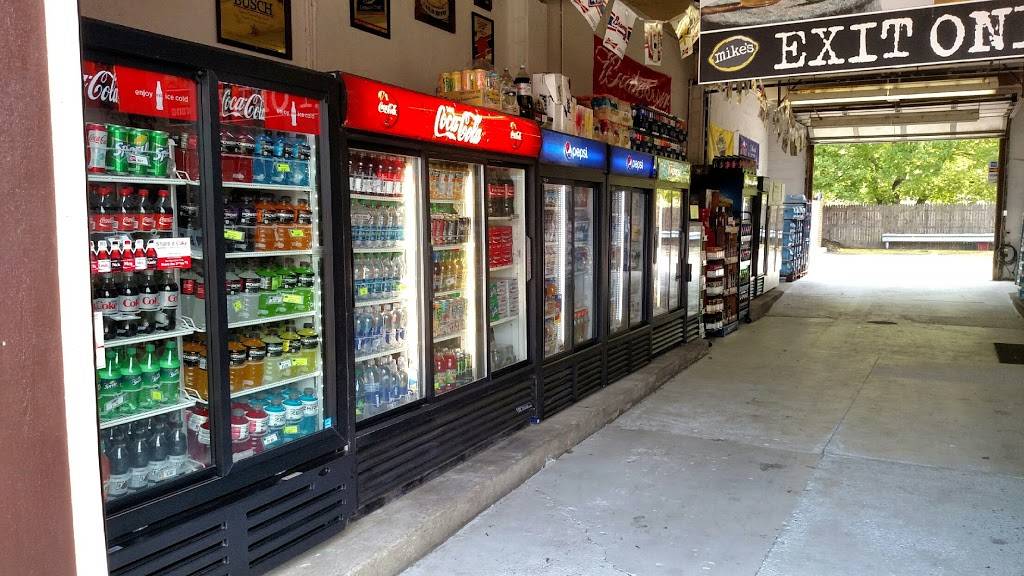 Quickys Drive Thru | meal takeaway | 35652 Vine St, Eastlake, OH 44095, USA | 4409460553 OR +1 440-946-0553