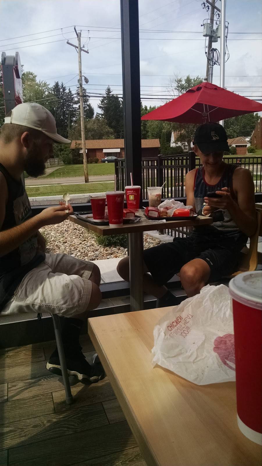 Wendys | restaurant | 1801 Lincoln Way E, Massillon, OH 44646, USA | 3308332645 OR +1 330-833-2645