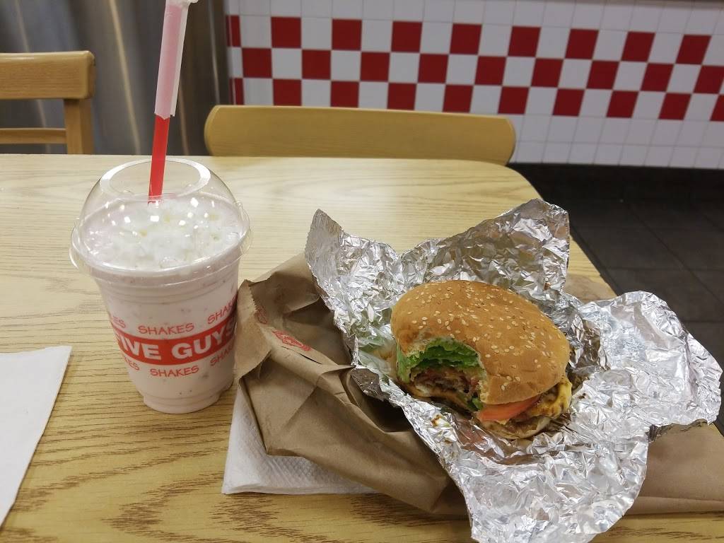 Five Guys | meal takeaway | 78-445 CA-111, La Quinta, CA 92253, USA | 7607719300 OR +1 760-771-9300