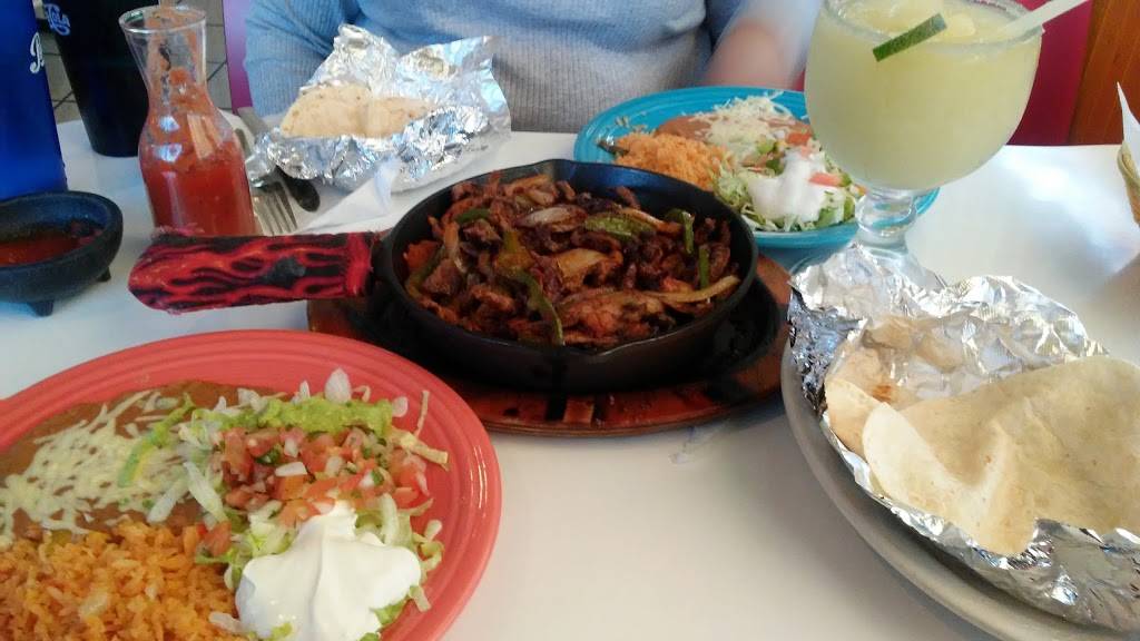 Sol Azteca | restaurant | 405 S Century Blvd, Rantoul, IL 61866, USA | 2178932880 OR +1 217-893-2880