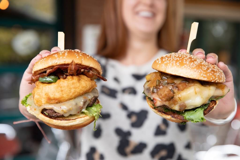 Sesame Burgers and Beer | restaurant | Citadel Mall 2070, Sam Rittenberg Blvd, Charleston, SC 29407, USA | 8437667770 OR +1 843-766-7770