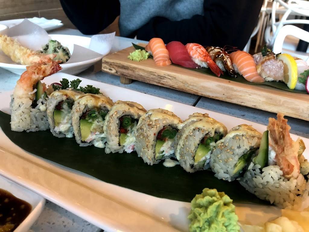 Issmi Japanese Restaurant | restaurant | 1984 Avenue Rd, North York, ON M5M 4A4, Canada | 4164882500 OR +1 416-488-2500