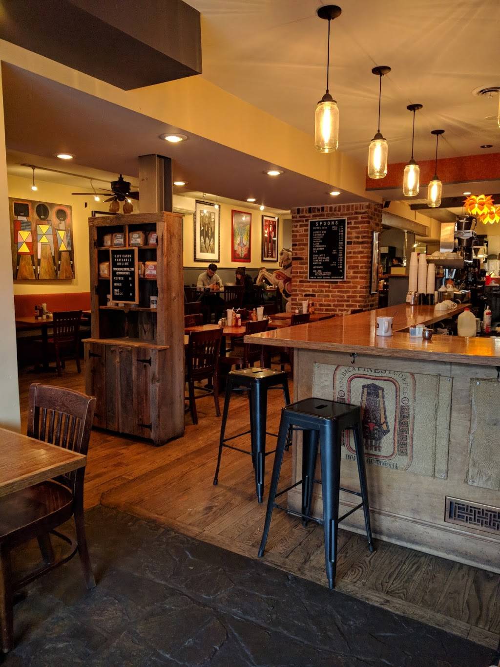 Spoons | cafe | 24 E Cross St, Baltimore, MD 21230, USA | 4105398395 OR +1 410-539-8395