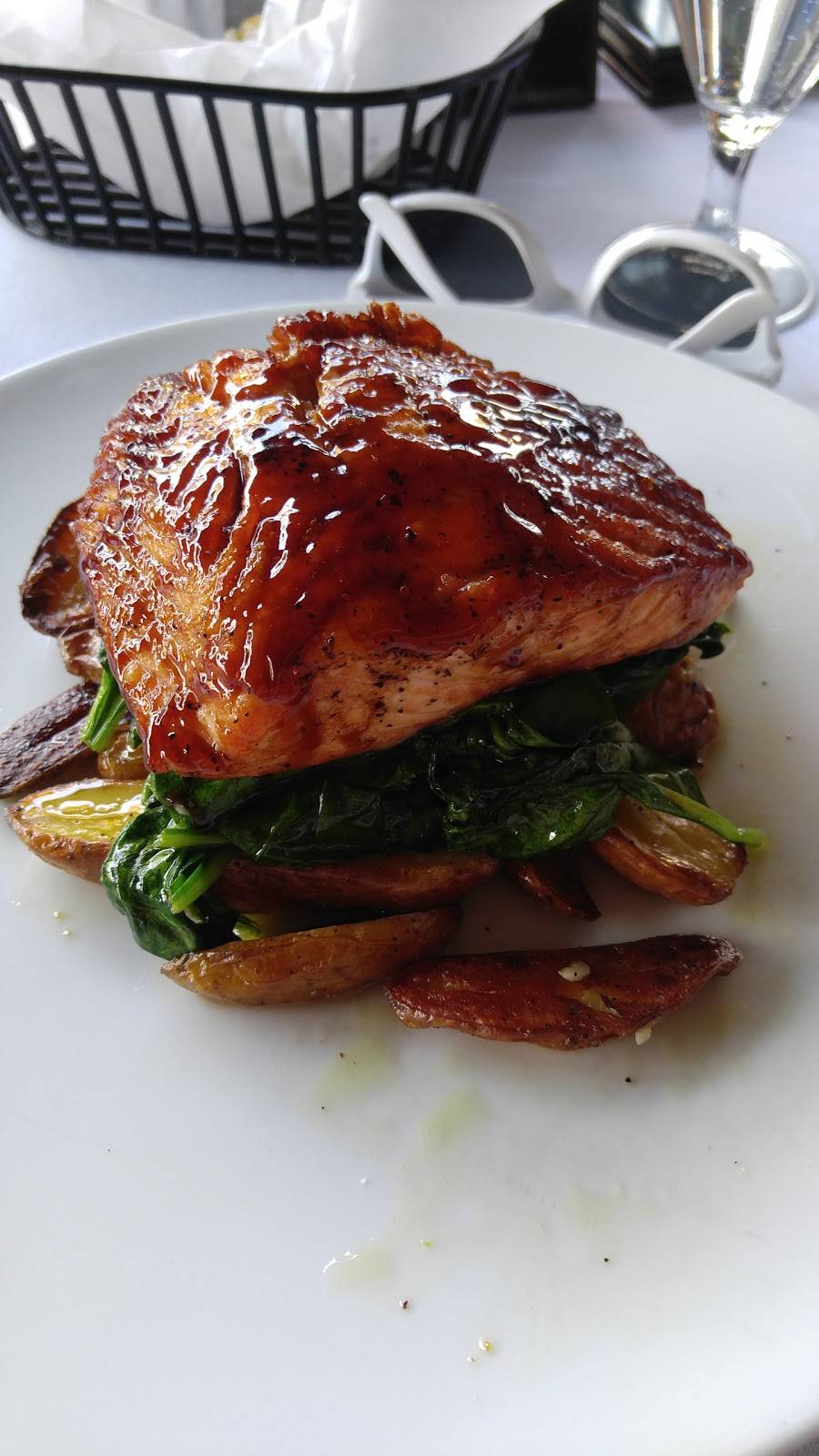 Pazzo MMX | restaurant | 141 W Front St, Red Bank, NJ 07701, USA | 7327474551 OR +1 732-747-4551