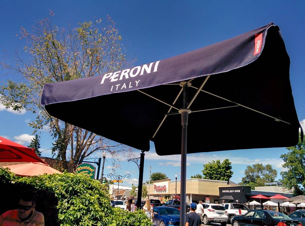 Donattela Bar & Grill | restaurant | 83 Bolton St, Bobcaygeon, ON K0M 1A0, Canada | 7057384303 OR +1 705-738-4303