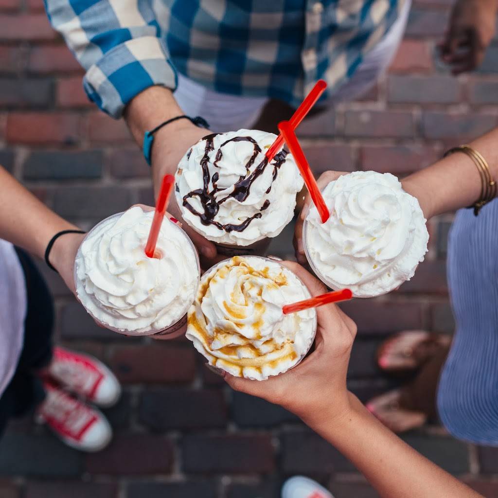 Scooters Coffee | bakery | Gulf Coast Medical Center, 13681 Doctors Way, Fort Myers, FL 33912, USA | 2393431135 OR +1 239-343-1135