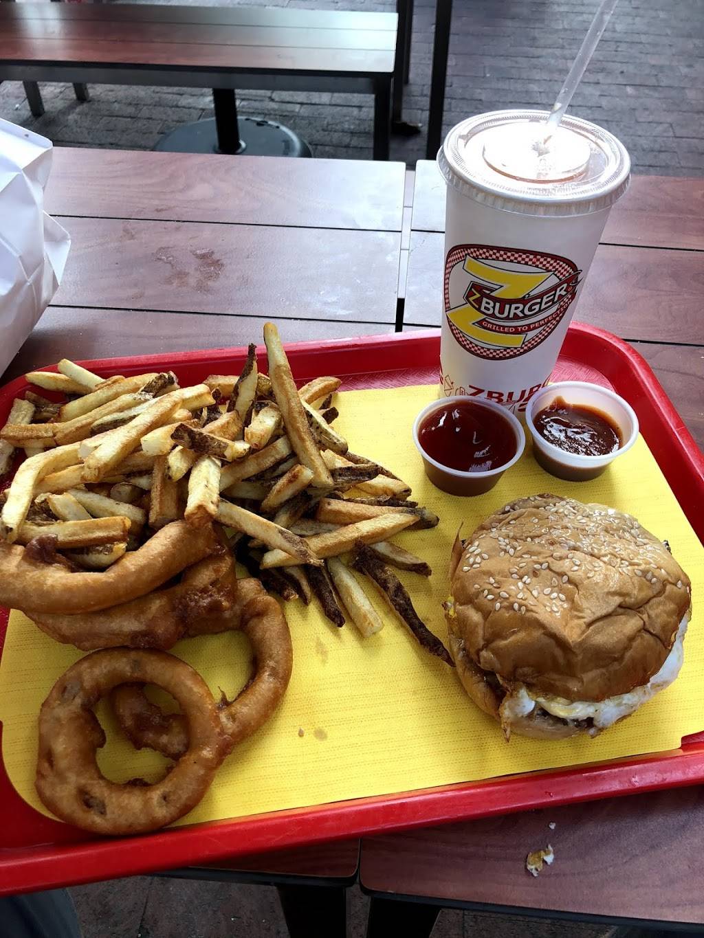 Z-Burger | restaurant | 2157 P St NW, Washington, DC 20037, USA | 2027922777 OR +1 202-792-2777