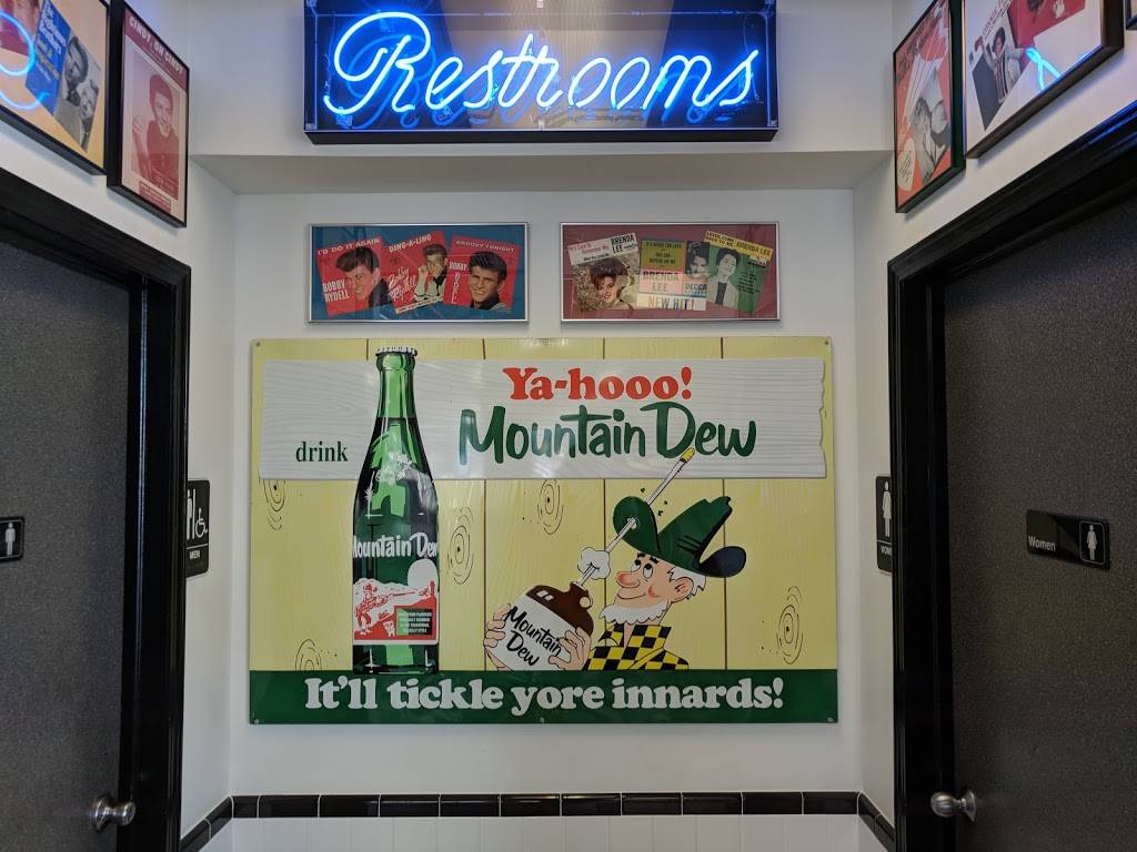 Spangles | restaurant | 6120 E 21st St N, Wichita, KS 67208, USA | 3166824332 OR +1 316-682-4332