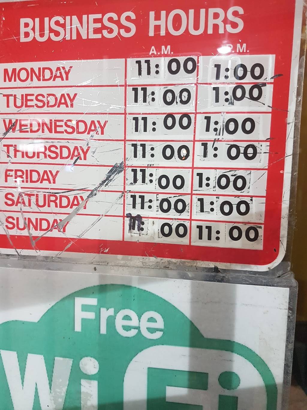 The Korner Pub | restaurant | 3045 Kingston Rd, Scarborough, ON M1M 1P1, Canada | 4162650392 OR +1 416-265-0392