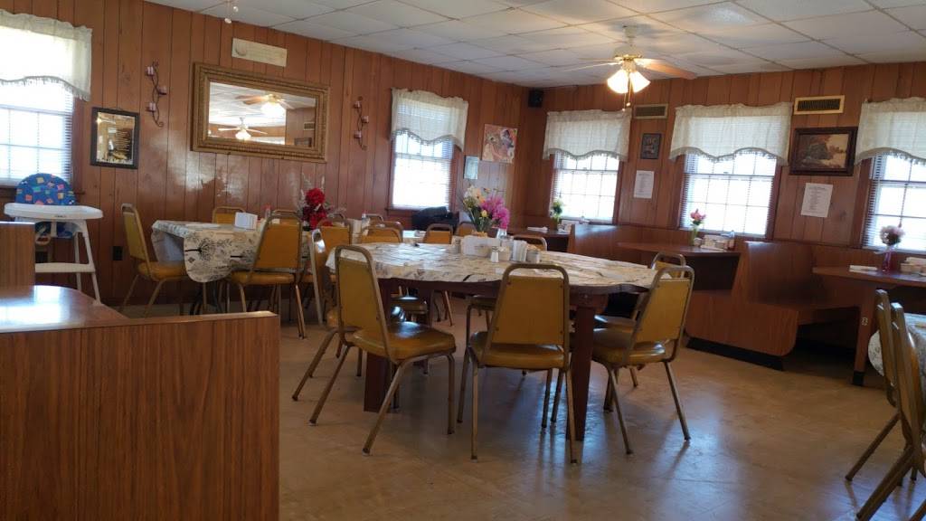 Ediths Route 60 Diner | restaurant | 922 Richmond Hwy, Amherst, VA 24521, USA | 4346600396 OR +1 434-660-0396