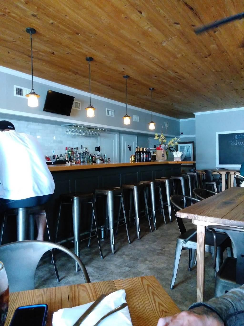 Stellas Kitchen | restaurant | 121 Washington St, Napoleonville, LA 70390, USA | 9855133479 OR +1 985-513-3479