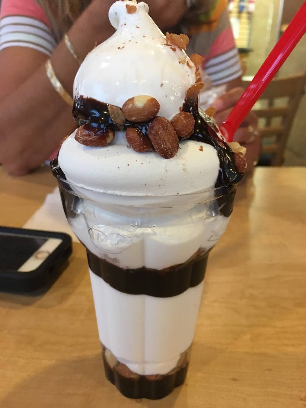 Dairy Queen Grill & Chill | restaurant | 395 E Davis Dr, Terre Haute, IN 47802, USA | 8122349653 OR +1 812-234-9653