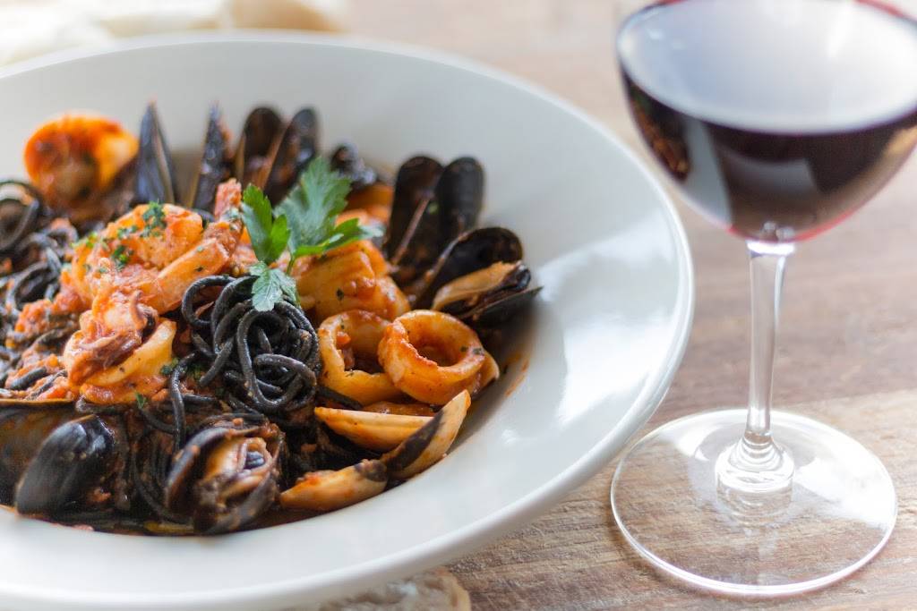 Ports of Italy | restaurant | 47 Commercial St, Boothbay Harbor, ME 04538, USA | 2076331011 OR +1 207-633-1011