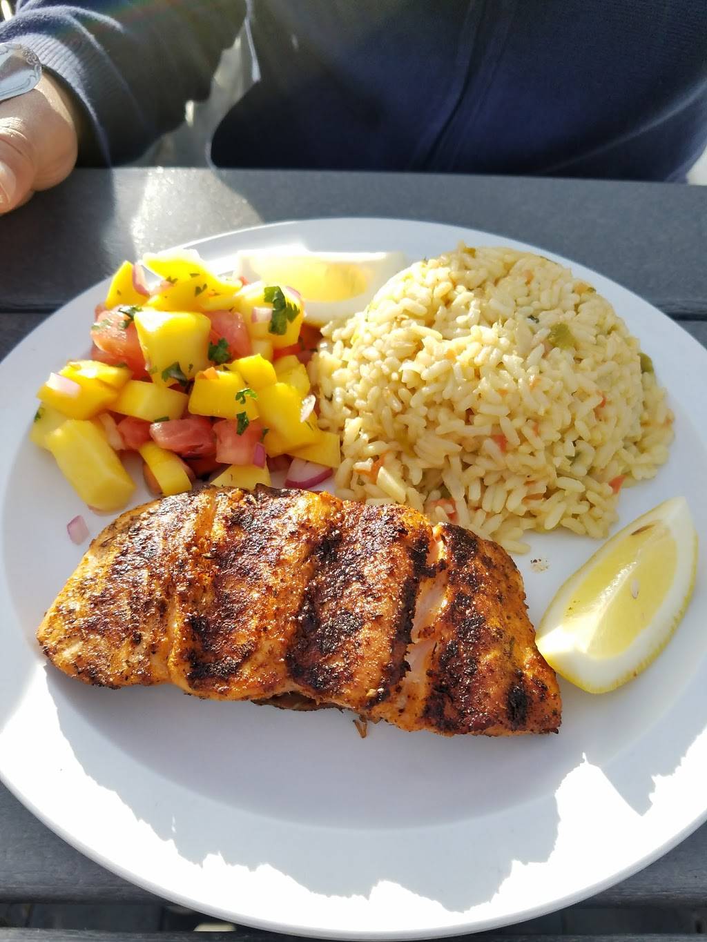 The Wharf | restaurant | 416 B 116th St, Rockaway Park, NY 11694, USA | 7184748807 OR +1 718-474-8807