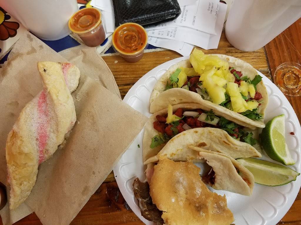 Mi Tradición Panaderia | restaurant | 801 E William Cannon Dr Suite 125, Austin, TX 78745, USA | 5124459120 OR +1 512-445-9120