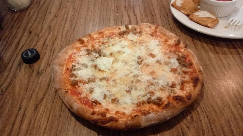 Adrianos Brick Oven | restaurant | 18 N Walnut St, Glenwood, IA 51534, USA | 7125209108 OR +1 712-520-9108