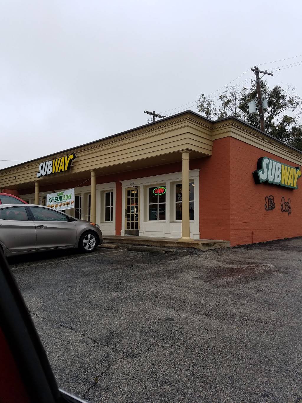 Subway Restaurants | restaurant | 3710 Crawford St, Austin, TX 78731, USA | 5124597233 OR +1 512-459-7233