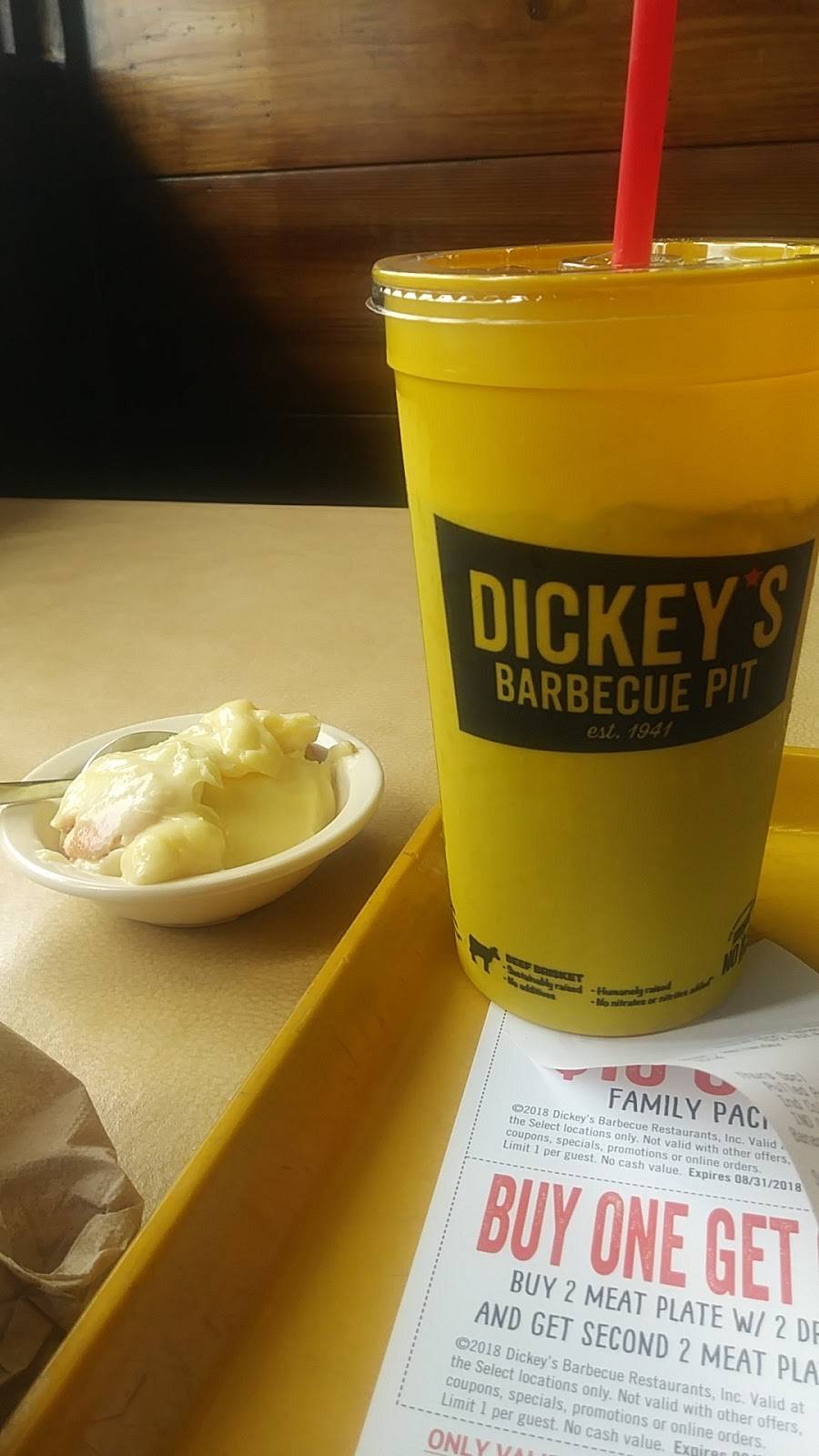Dickeys Barbecue Pit | restaurant | 1150 N Plano Rd, Richardson, TX 75081, USA | 9729078494 OR +1 972-907-8494