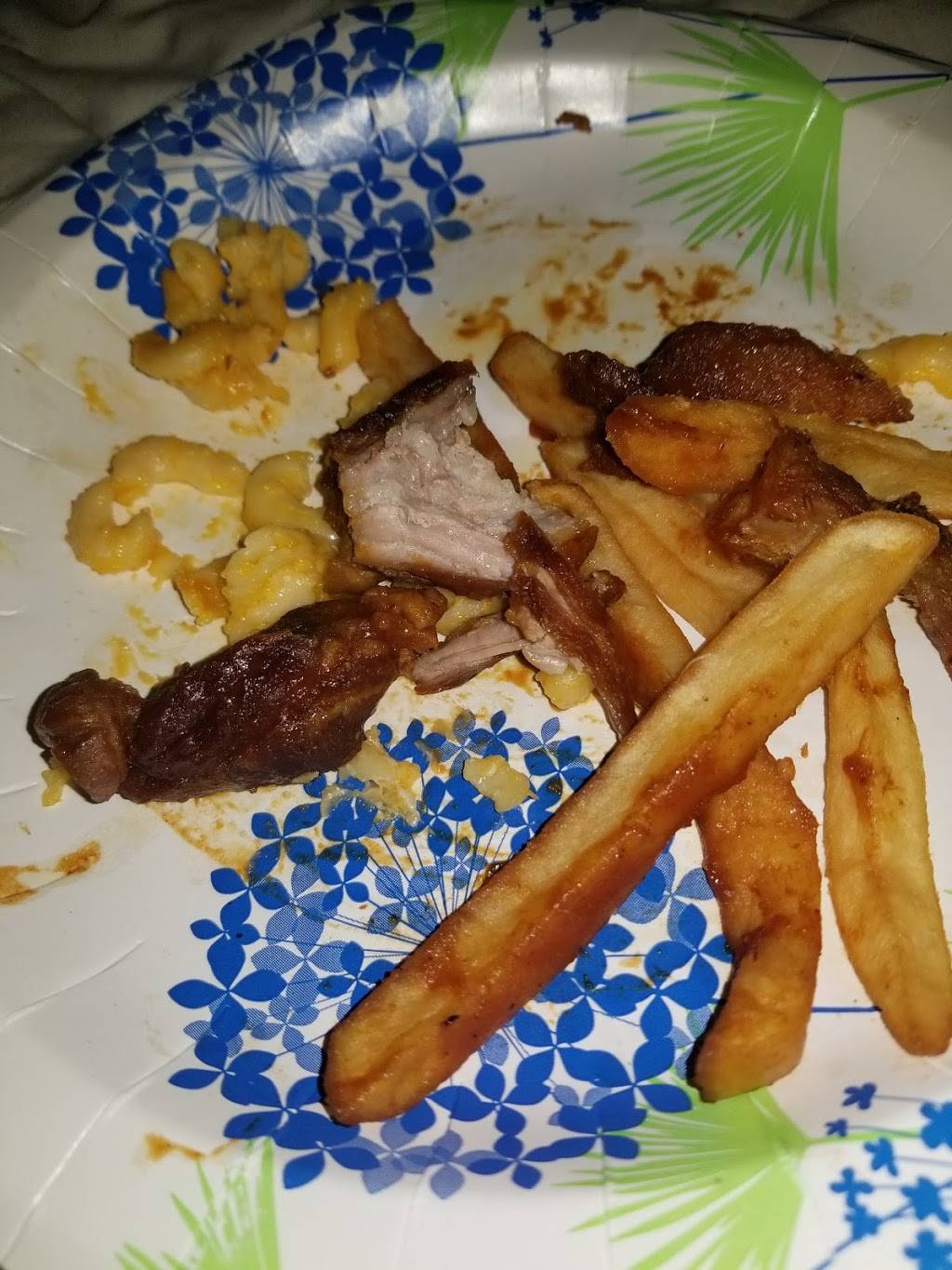 B & M Barbeque | restaurant | 12626 Bellaire Rd, Cleveland, OH 44135, USA | 2169417427 OR +1 216-941-7427