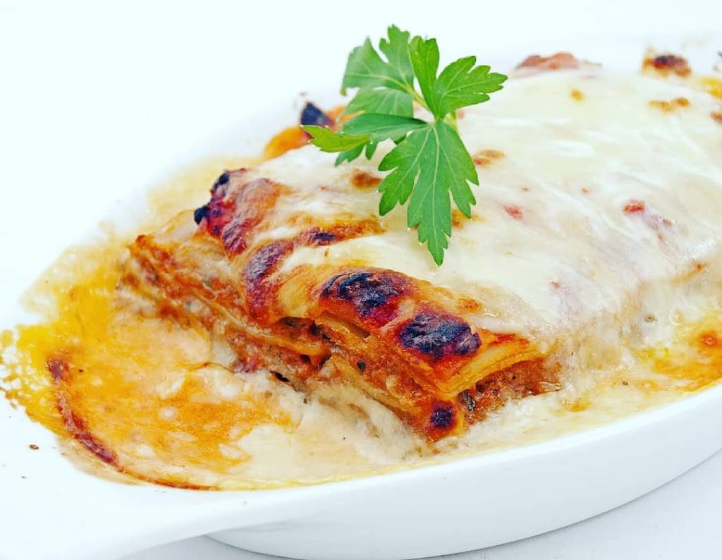 Isola Bella italian eatery | restaurant | 5904 Marina Dr, Holmes Beach, FL 34217, USA | 9412425309 OR +1 941-242-5309