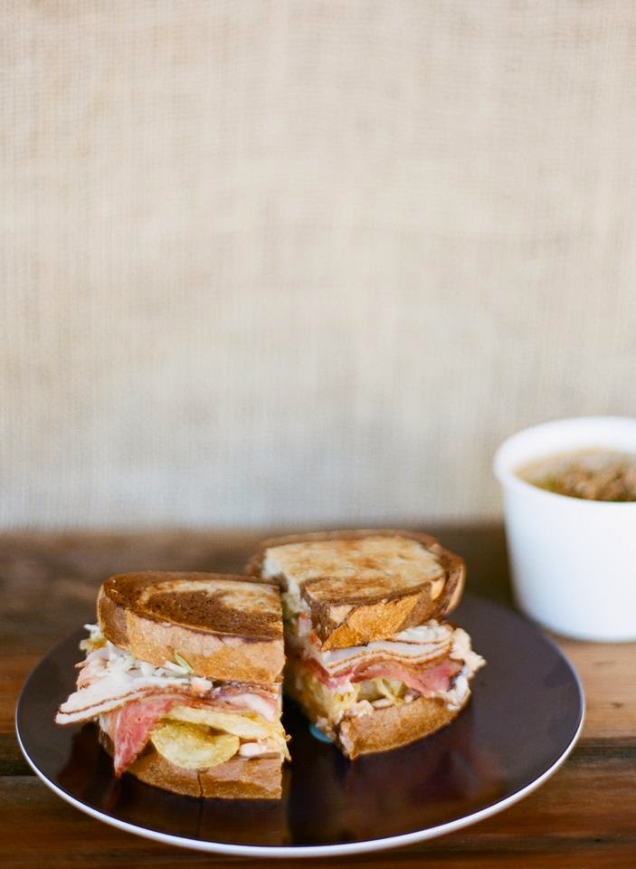 7aFoods | restaurant | 1045 State Rd, West Tisbury, MA 02575, USA | 5086934636 OR +1 508-693-4636