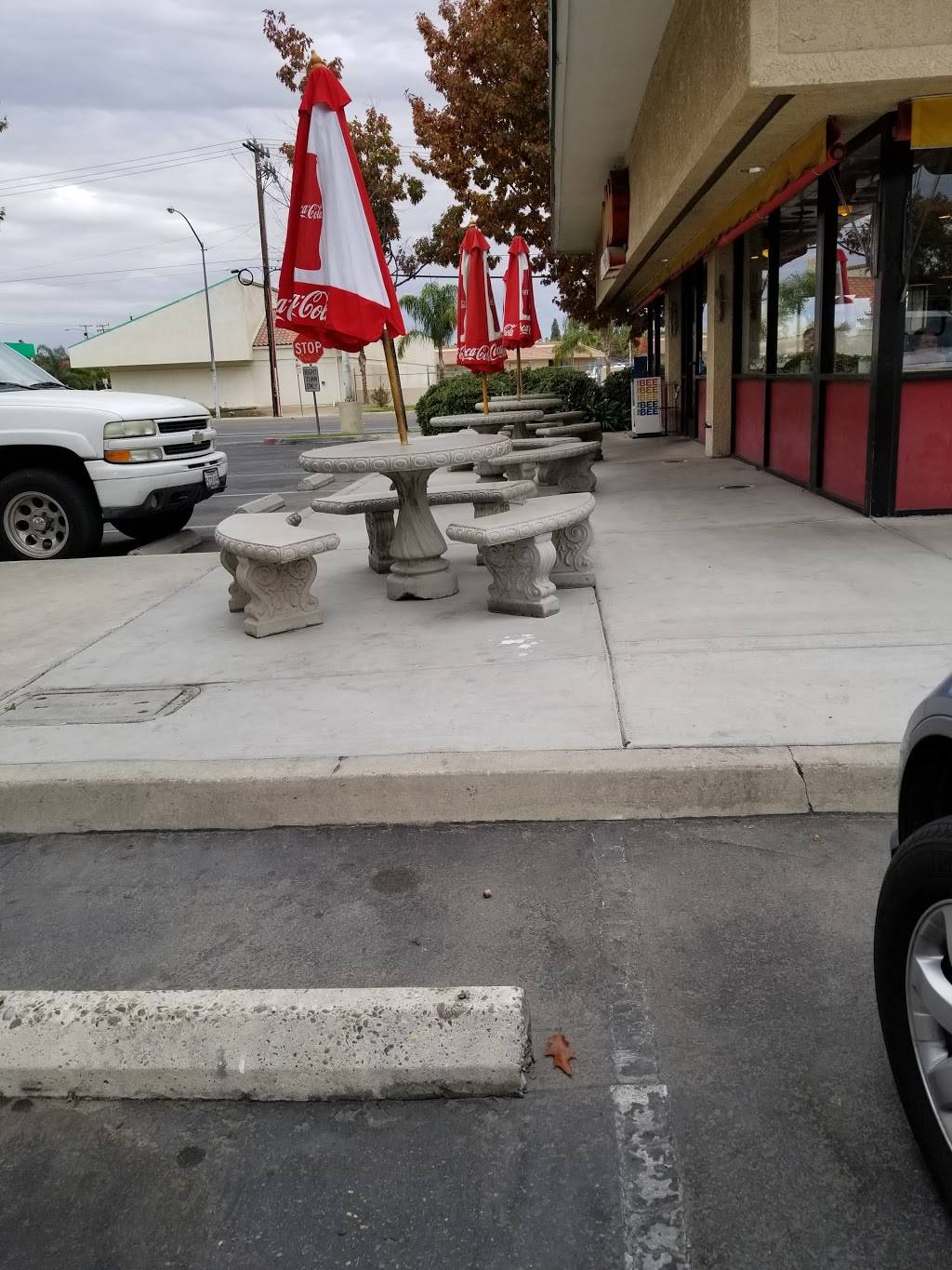 Chubbys Diner | restaurant | 3108 E Gettysburg Ave, Fresno, CA 93726, USA | 5592274402 OR +1 559-227-4402