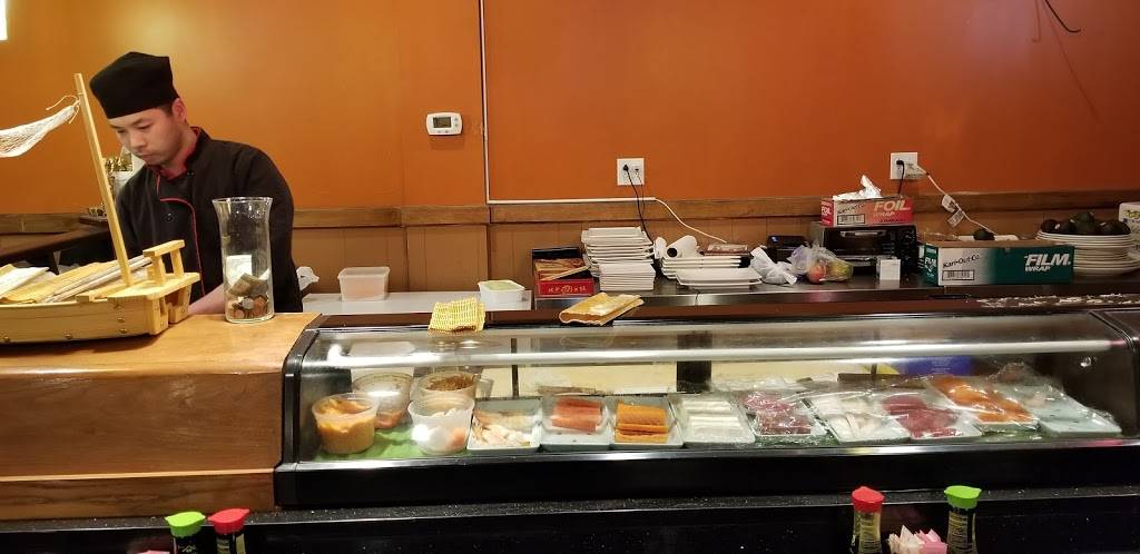 Sakana Sushi Asian Fusion Restaurant | meal takeaway | 434 Town Center, New Britain, PA 18901, USA | 2153451211 OR +1 215-345-1211