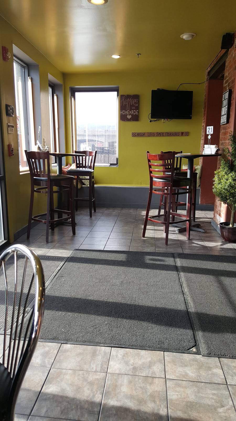 Southern Comfort Cafe | restaurant | 501 Central Ave, City of Orange, NJ 07050, USA | 9736729100 OR +1 973-672-9100