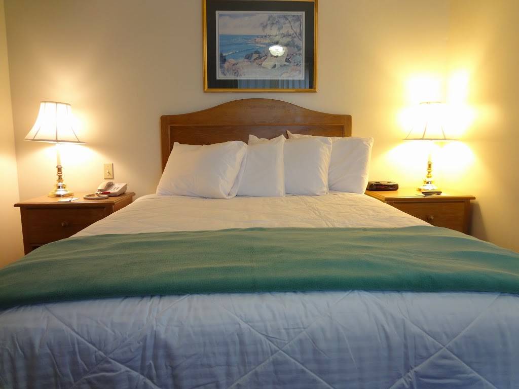 Tugboat Inn | restaurant | 80 Commercial St, Boothbay Harbor, ME 04538, USA | 2076334434 OR +1 207-633-4434