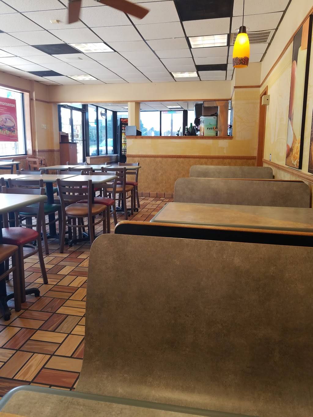 Subway | restaurant | 2302 E Johnson Ave, Jonesboro, AR 72401, USA | 8709330013 OR +1 870-933-0013