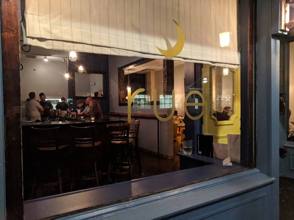 Rue | restaurant | 504 Crescent Blvd, Glen Ellyn, IL 60137, USA | 6307935355 OR +1 630-793-5355