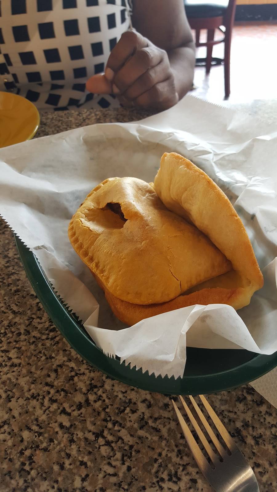 Island Grill | restaurant | 1601 Harden St, Columbia, SC 29204, USA | 8035449898 OR +1 803-544-9898