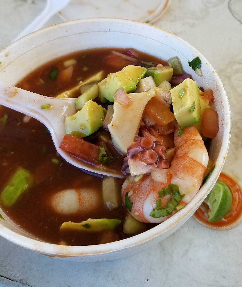 El Peri Mariscos | restaurant | 7701 S Central Ave, Los Angeles, CA 90001, USA | 3232520155 OR +1 323-252-0155