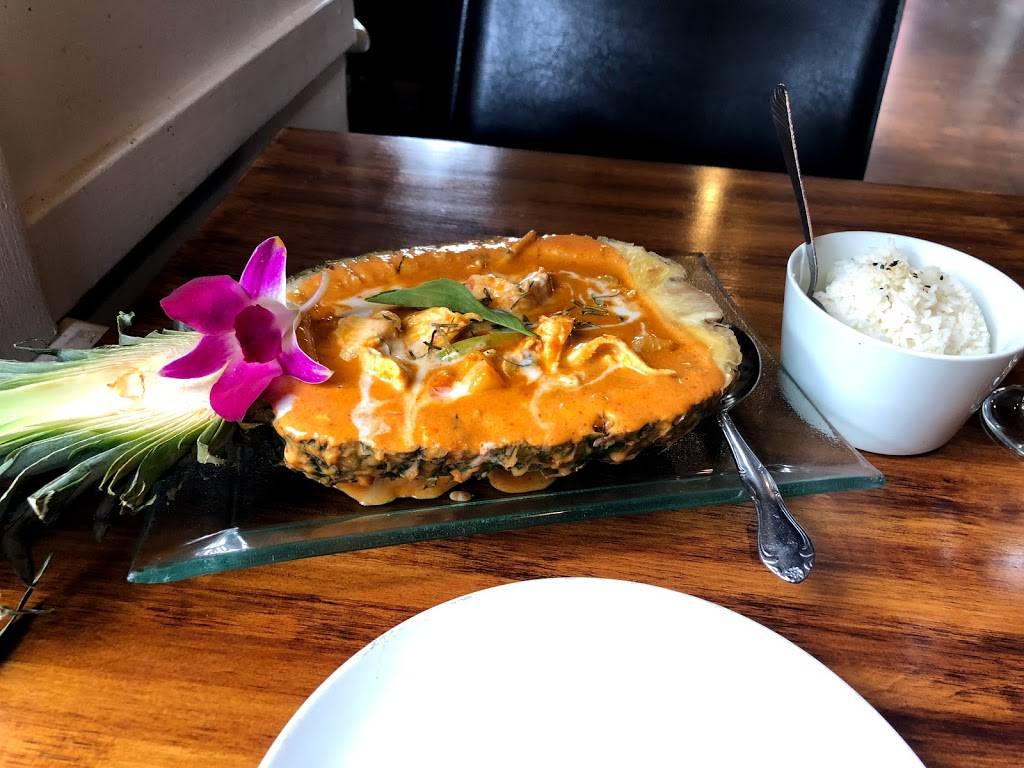 The Patio Fine Thai Cuisine | restaurant | 524 15th Ave E, Seattle, WA 98112, USA | 2063282406 OR +1 206-328-2406