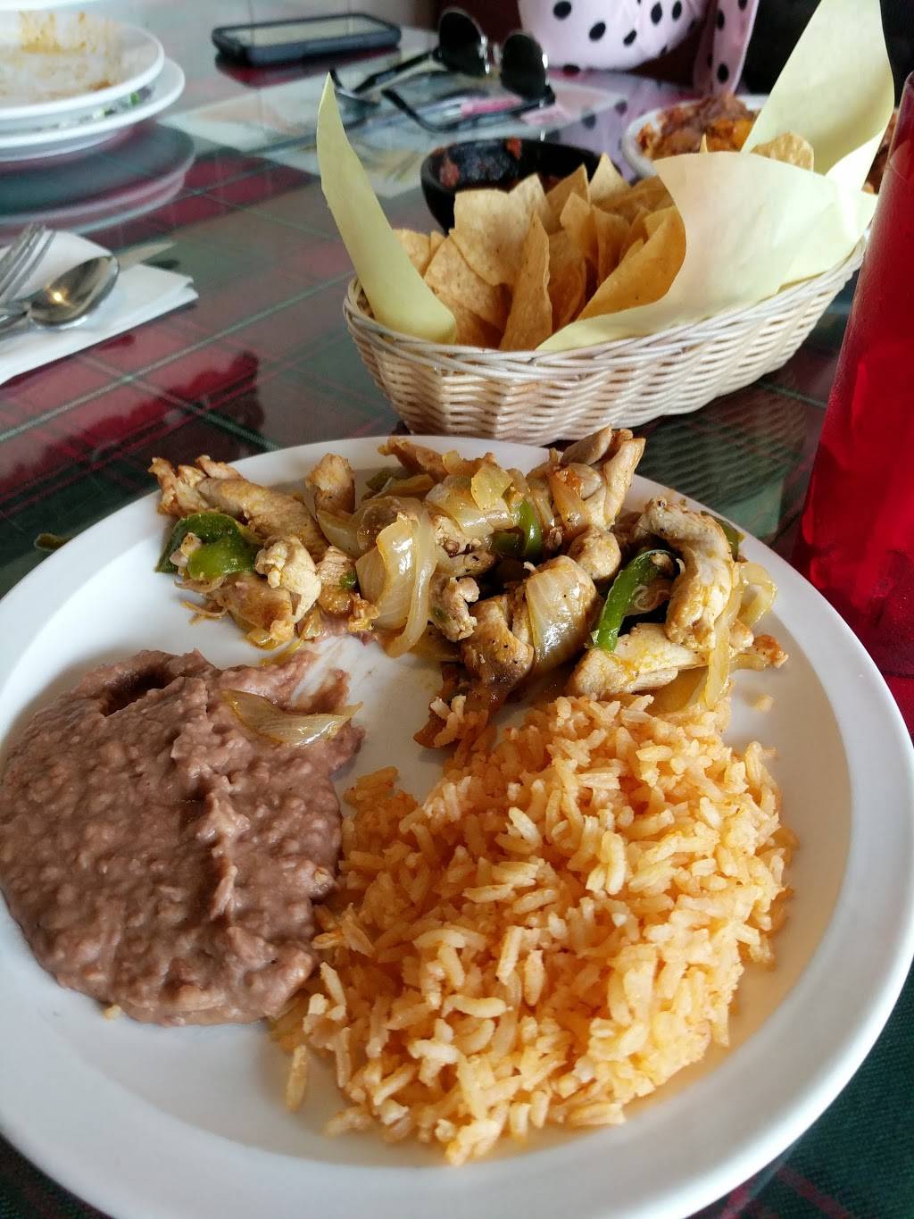 El Patio Restaurant | restaurant | 4351 Township Ave, Simi Valley, CA 93063, USA | 8055275054 OR +1 805-527-5054