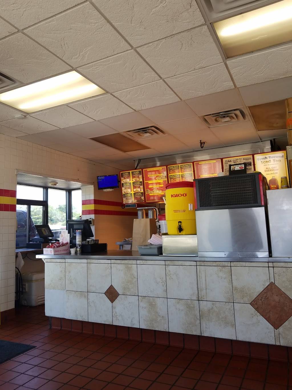 Chicken Express | restaurant | 5400 Denton Hwy, Haltom City, TX 76148, USA | 8175816655 OR +1 817-581-6655