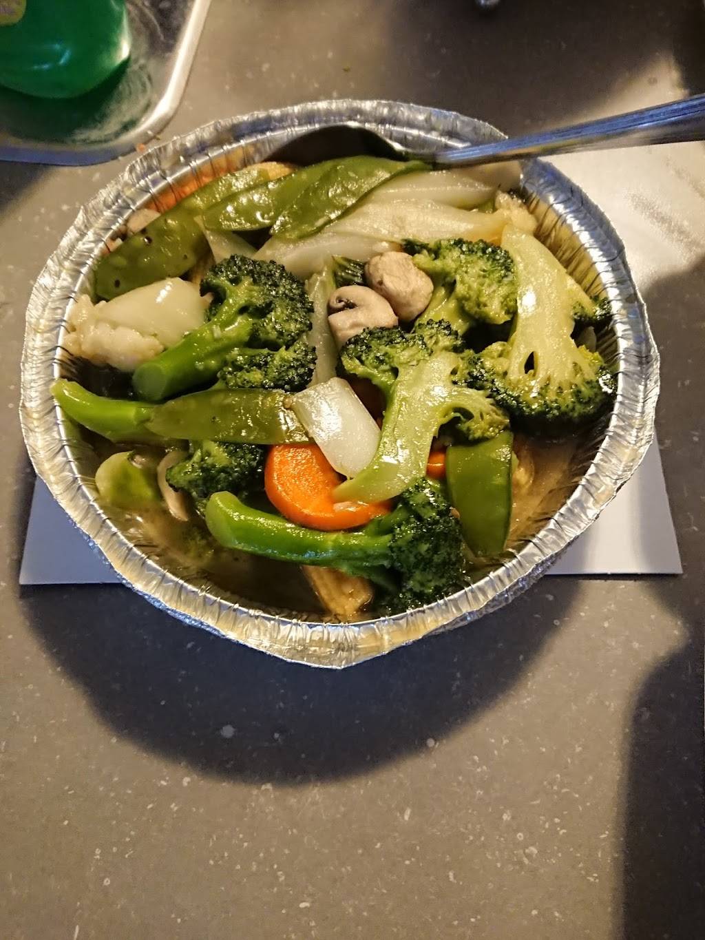 Wok This Way | restaurant | 6740 Meadowvale Town Centre Cir, Mississauga, ON L5N 4B7, Canada | 9055678866 OR +1 905-567-8866