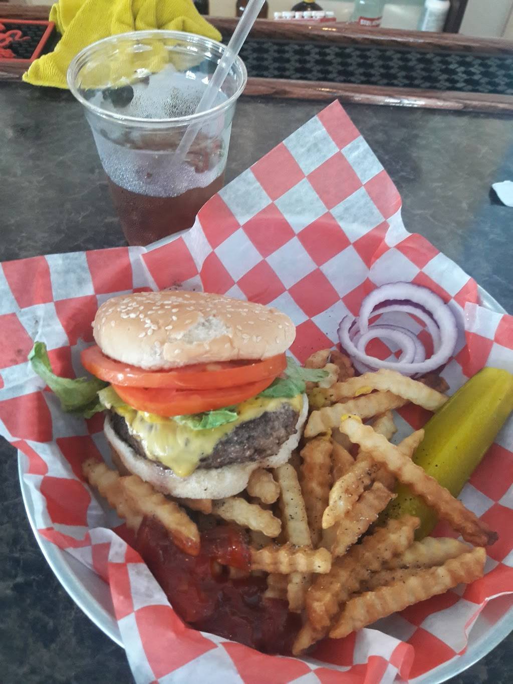 Thirsty Oyster | restaurant | 1 S Atlantic Ave, Cocoa Beach, FL 32931, USA | 3216133048 OR +1 321-613-3048