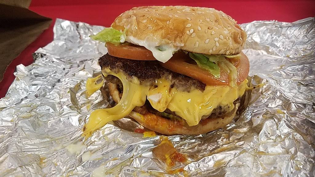 Five Guys | meal takeaway | 1020 Garnet Ave, San Diego, CA 92109, USA | 8582722105 OR +1 858-272-2105