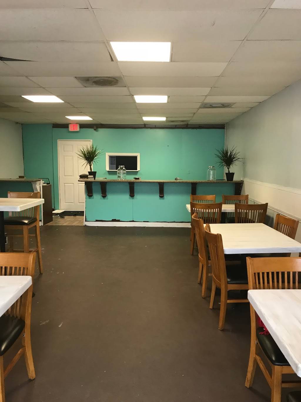 J. Tylers Creole Cafe | restaurant | 842 Ralph David Abernathy Blvd SW suite a, Atlanta, GA 30310, USA | 4049753800 OR +1 404-975-3800