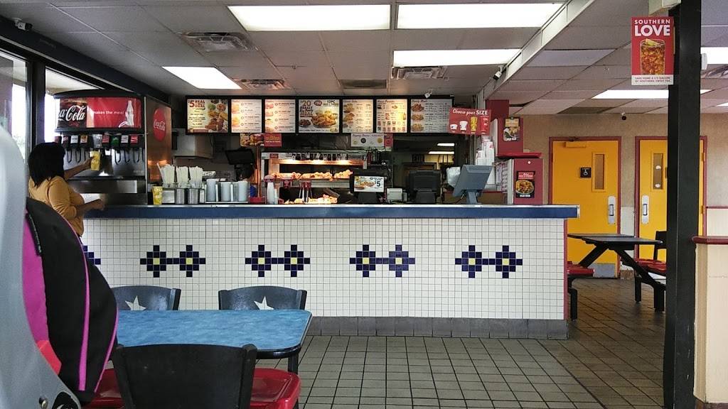 Churchs Chicken | restaurant | 2301 N 50th St N, Tampa, FL 33619, USA | 8132481445 OR +1 813-248-1445