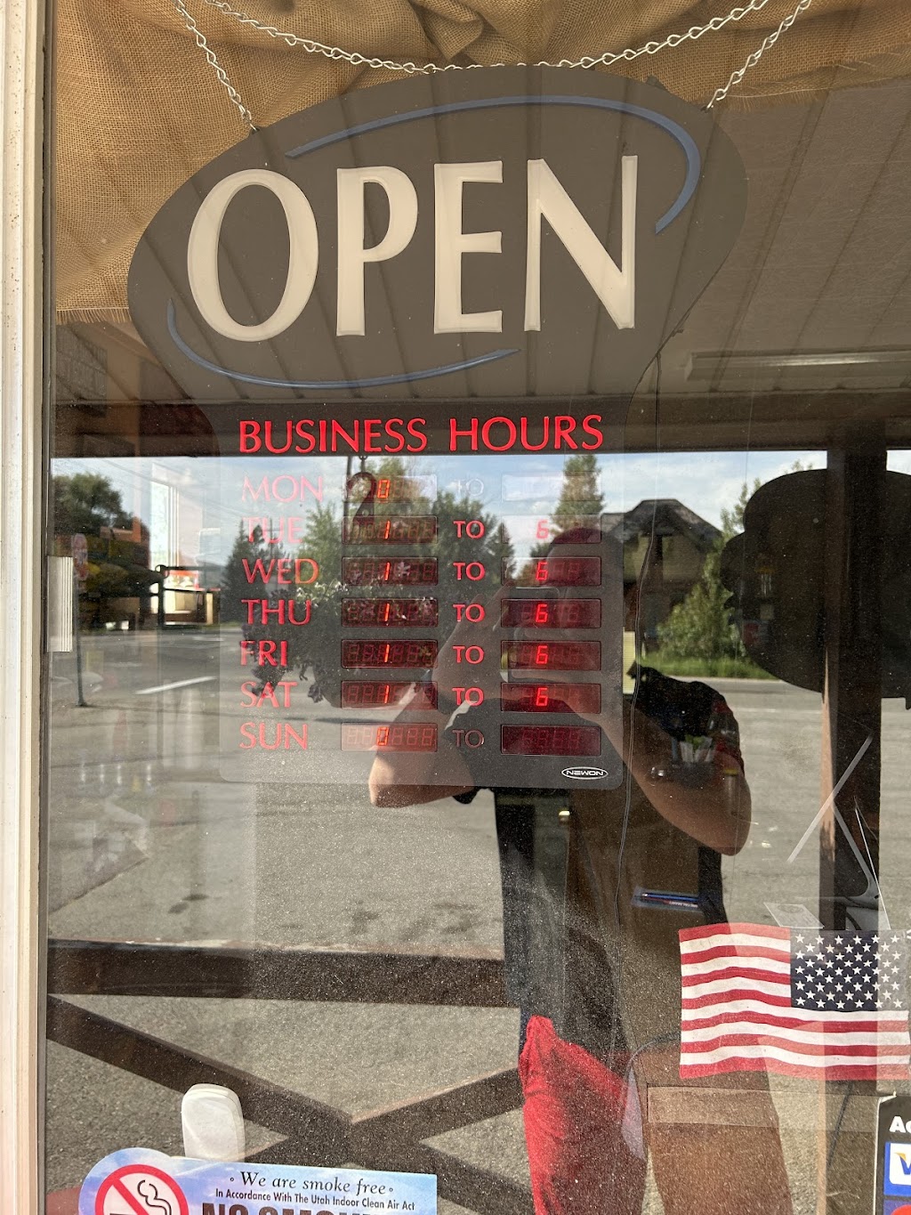 Frontier Cafe and Country Store | restaurant | 15 W 2200 S, Francis, UT 84036, USA | 4357834399 OR +1 435-783-4399