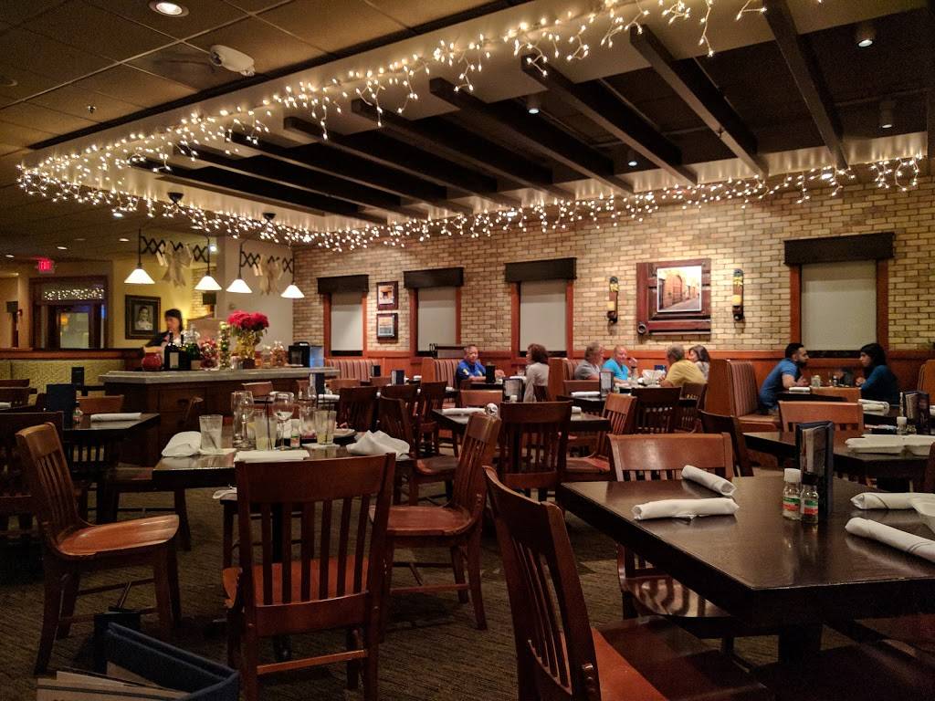 Carrabbas Italian Grill | restaurant | 650 N US-441, The Villages, FL 32159, USA | 3524301304 OR +1 352-430-1304