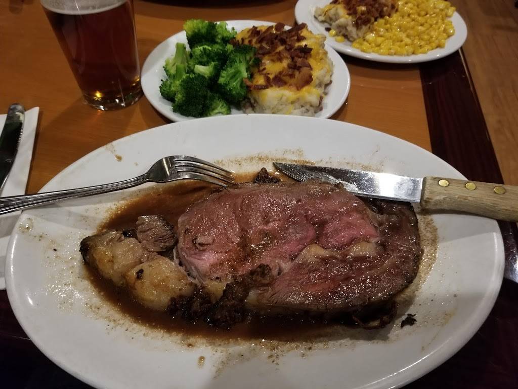 Grille on Main Restaurant & Bar | restaurant | 306 Main St, Douglas, MA 01516, USA | 5084765661 OR +1 508-476-5661