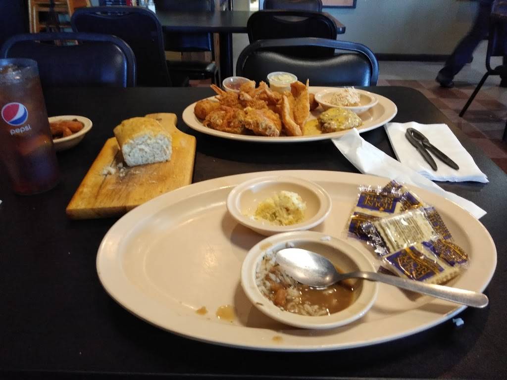 Comeauxs-Vinton | restaurant | 2213 N Old Hwy 90, Vinton, LA 70668, USA | 3375897177 OR +1 337-589-7177